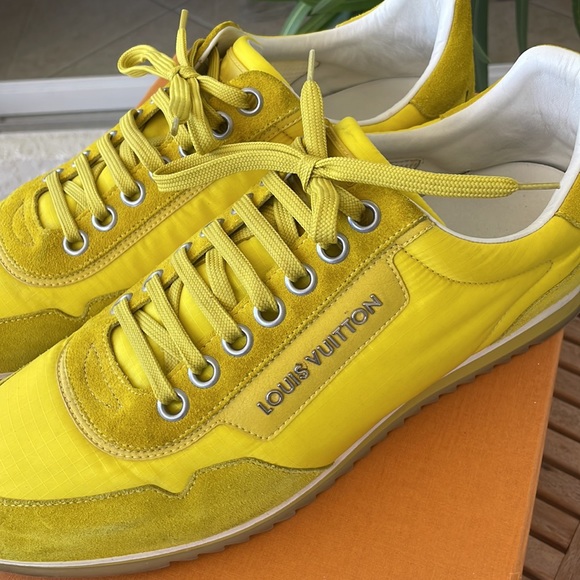 Louis Vuitton mens sneakers size LV10 - Picture 3 of 11